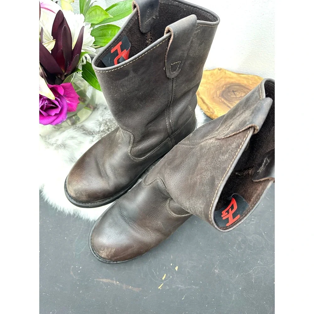 thorogood boots dark